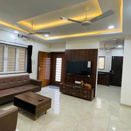 Luxurious 3 Bhk Villa In Bhuj - Shivani Homestay Eksteriør bilde