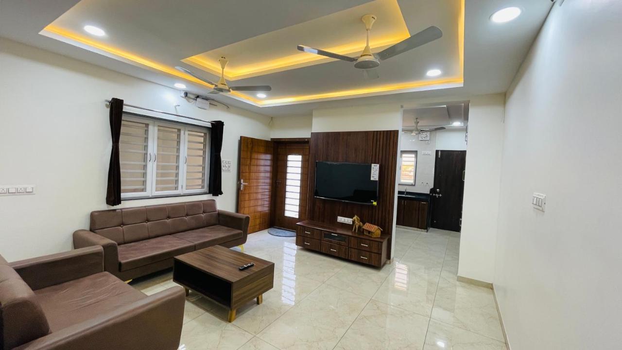 Luxurious 3 Bhk Villa In Bhuj - Shivani Homestay Eksteriør bilde