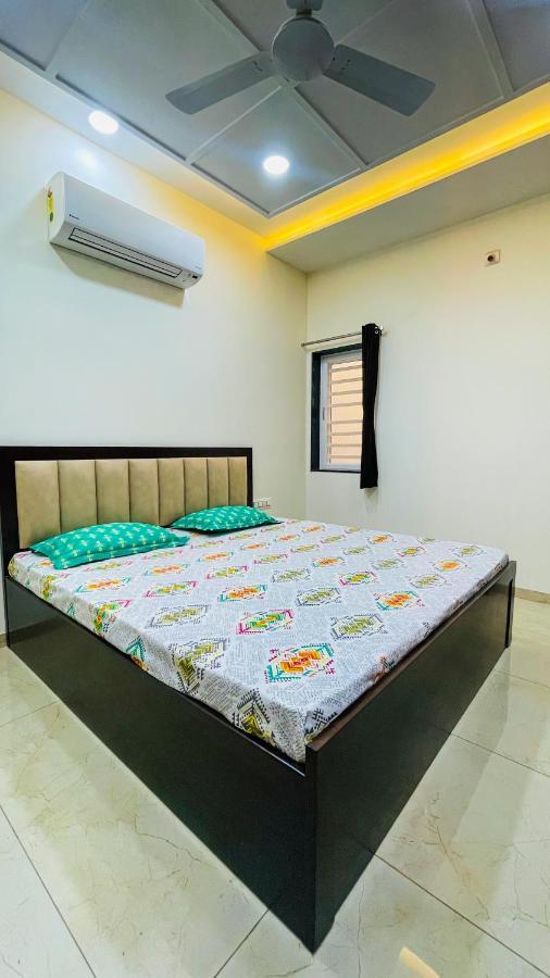 Luxurious 3 Bhk Villa In Bhuj - Shivani Homestay Eksteriør bilde